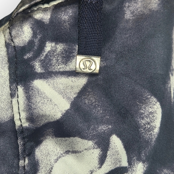 Lululemon Get Rollin’ Yoga Mat Bag 17L Tie Dye Print - Picture 2 of 9